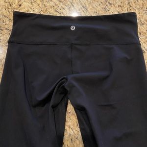 Lululemon Wunder Under leggings, size 8, black